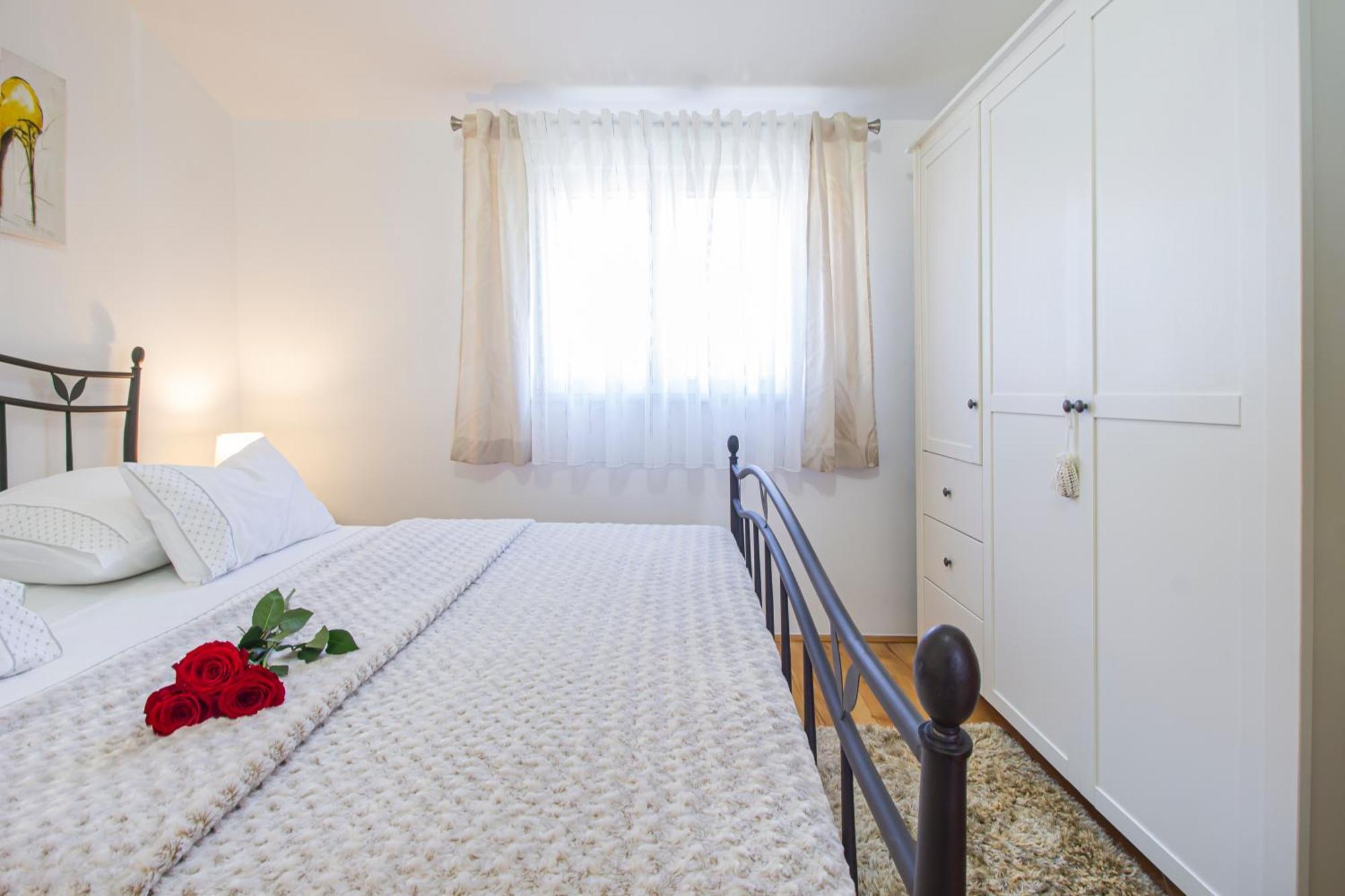 Apartment Anita With Amazing Sea View Makarska Extérieur photo